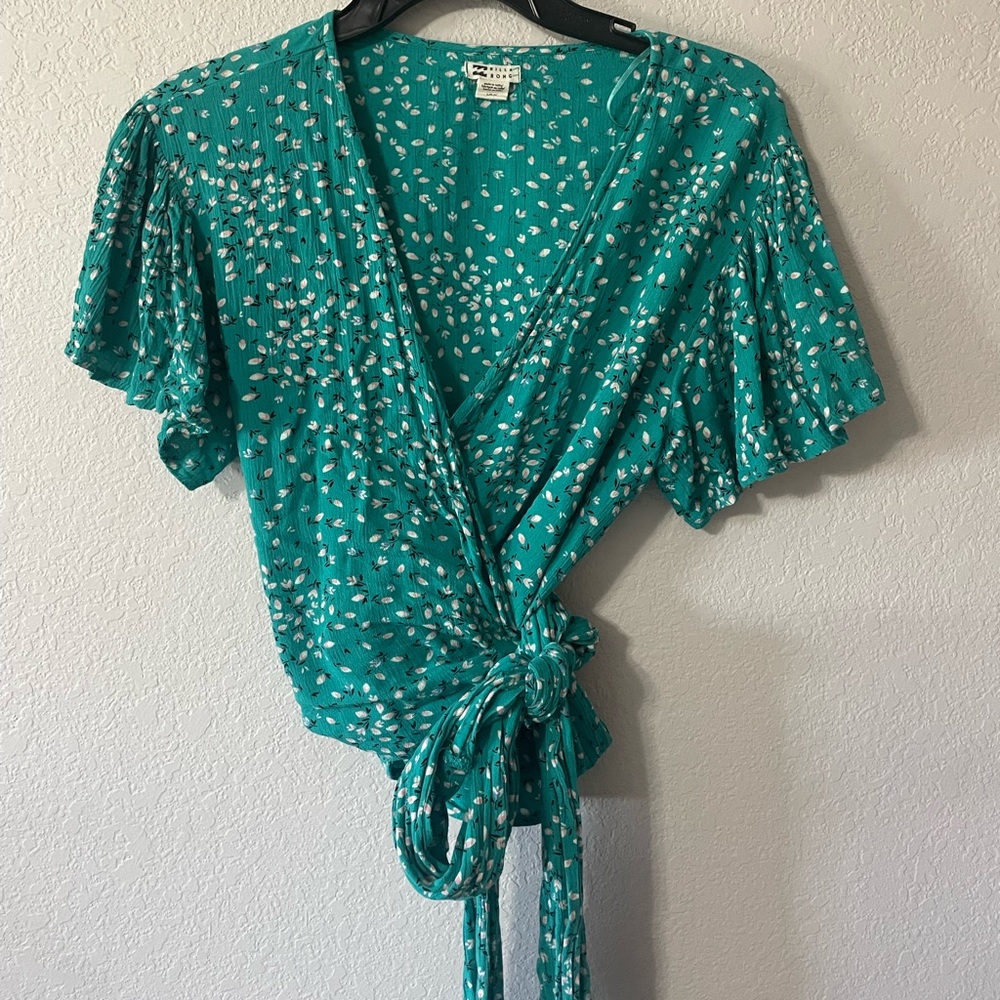 Billa Bong Tied floral top